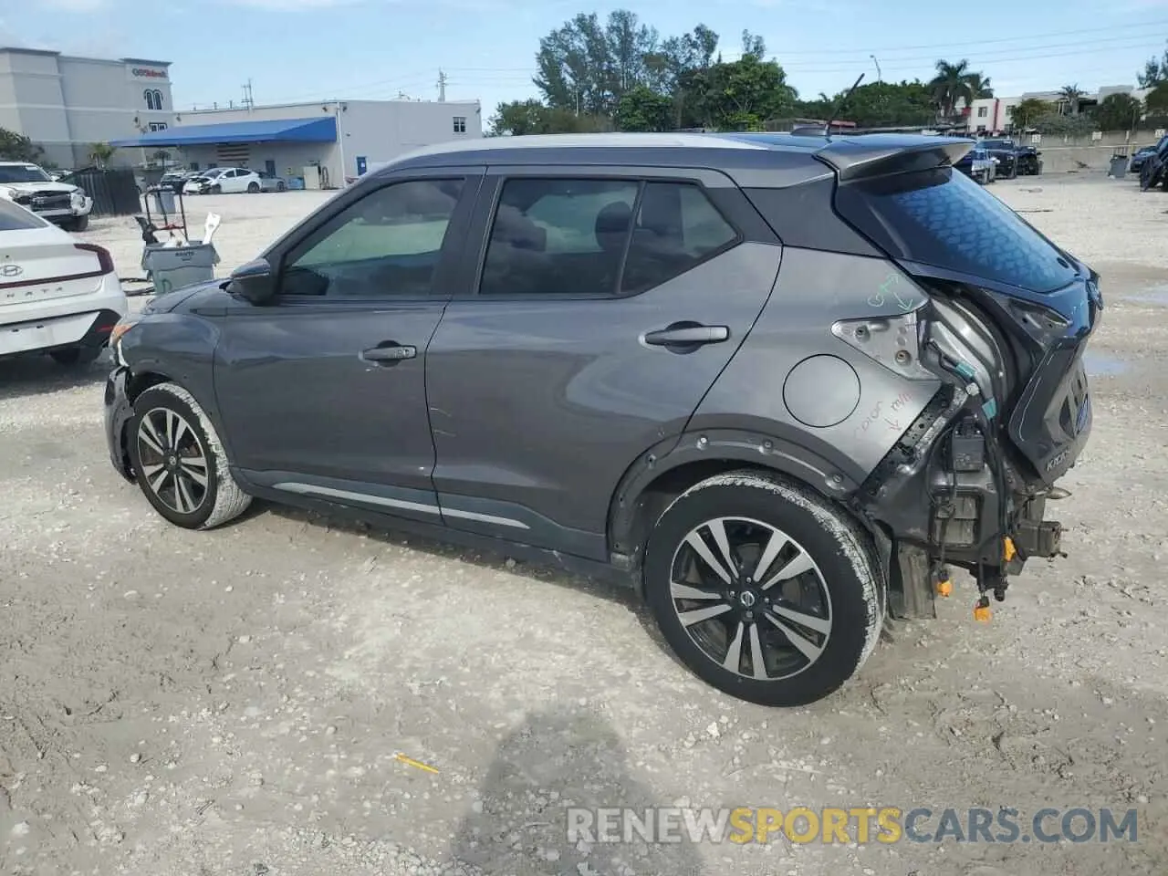 2 Photograph of a damaged car 3N1CP5CU6KL528932 NISSAN KICKS 2019