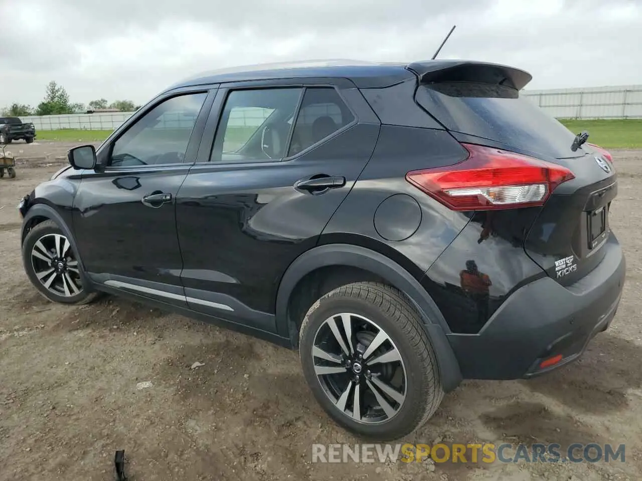 2 Photograph of a damaged car 3N1CP5CU6KL529272 NISSAN KICKS 2019