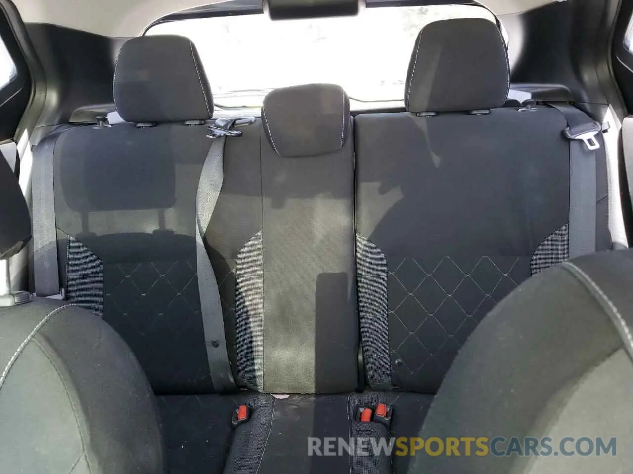 10 Photograph of a damaged car 3N1CP5CU6KL529630 NISSAN KICKS 2019