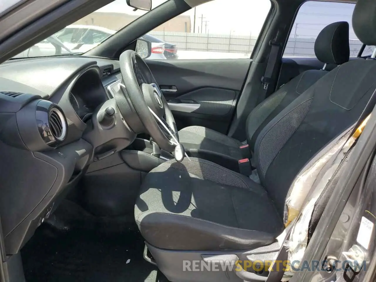 7 Photograph of a damaged car 3N1CP5CU6KL529630 NISSAN KICKS 2019