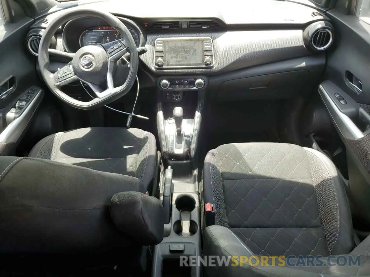 8 Photograph of a damaged car 3N1CP5CU6KL529630 NISSAN KICKS 2019