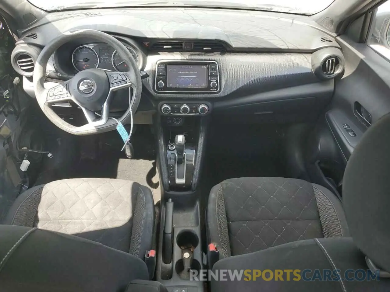 8 Photograph of a damaged car 3N1CP5CU6KL530017 NISSAN KICKS 2019