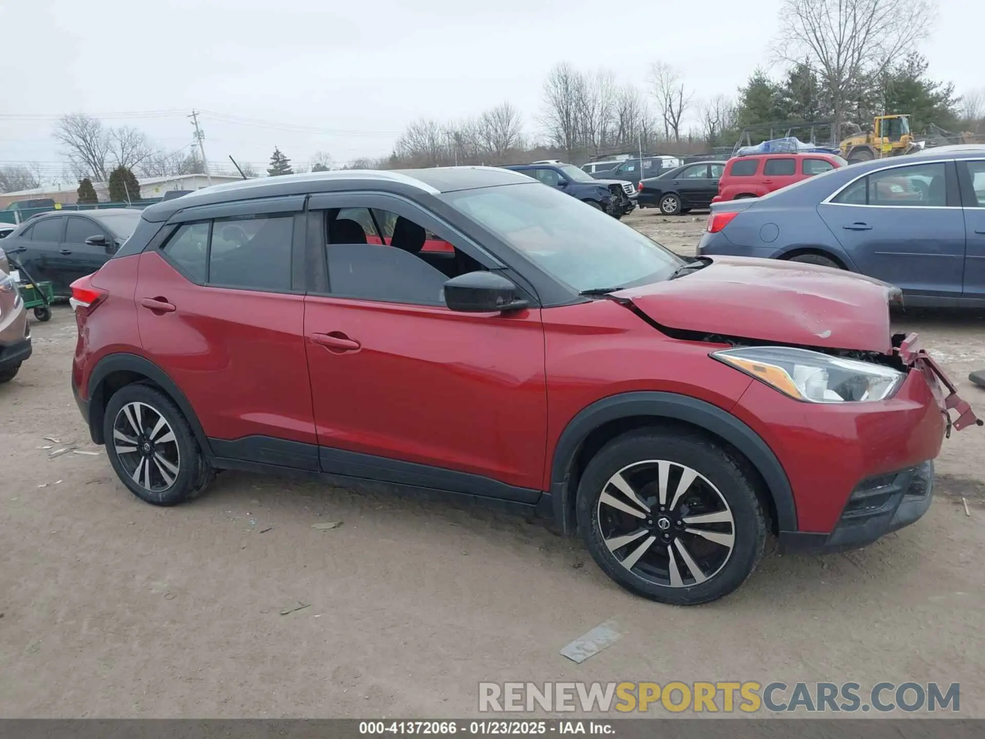 14 Photograph of a damaged car 3N1CP5CU6KL533774 NISSAN KICKS 2019