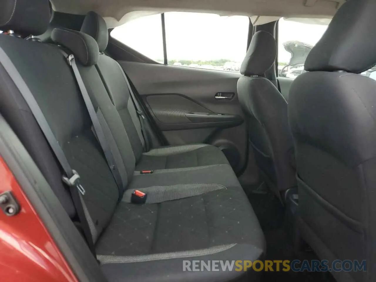 11 Photograph of a damaged car 3N1CP5CU6KL543852 NISSAN KICKS 2019