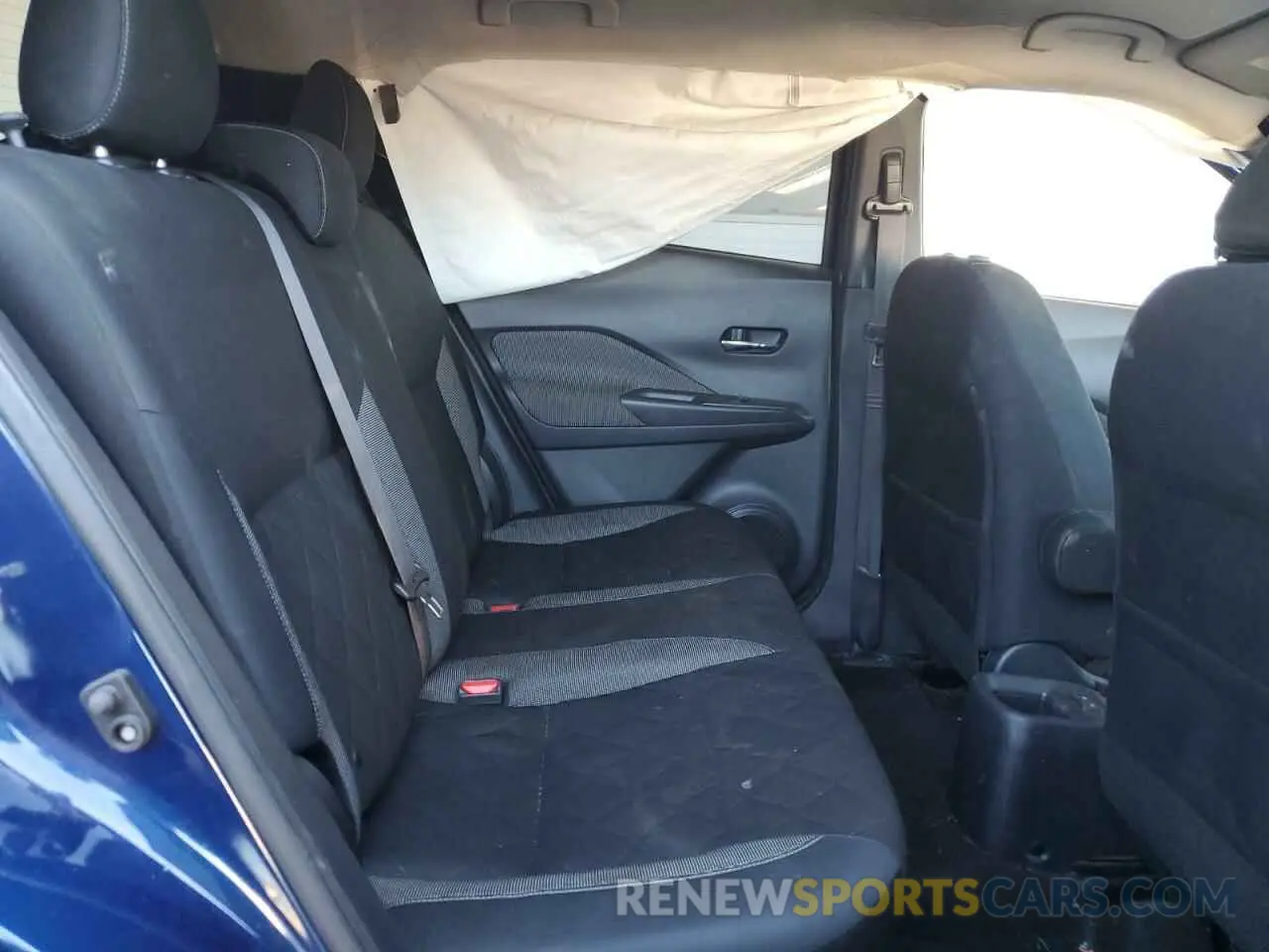 11 Photograph of a damaged car 3N1CP5CU6KL546587 NISSAN KICKS 2019