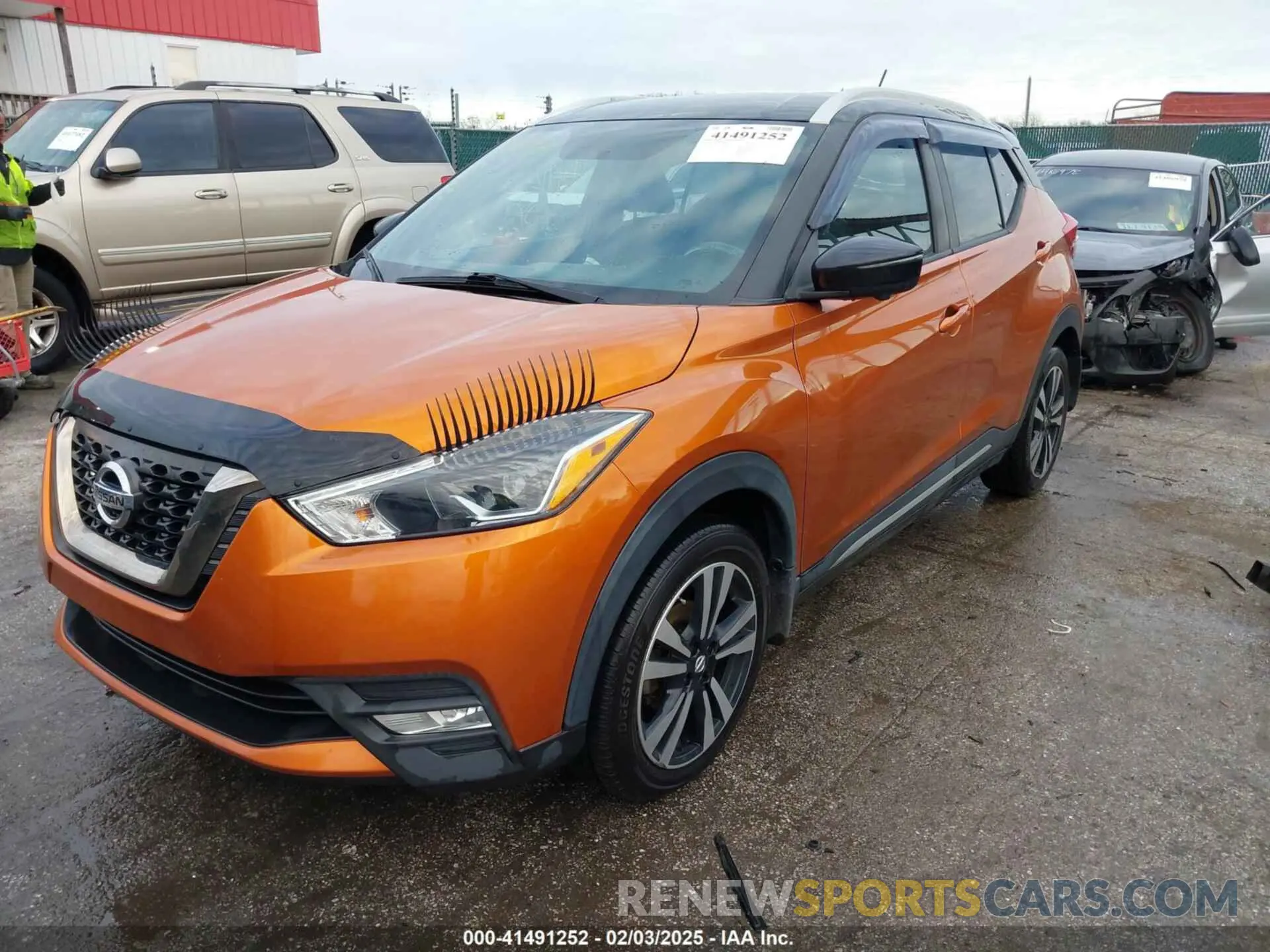 2 Photograph of a damaged car 3N1CP5CU6KL559887 NISSAN KICKS 2019