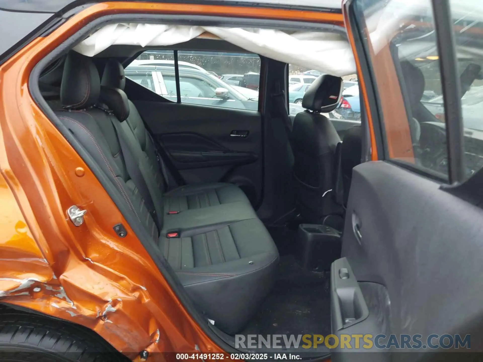 8 Photograph of a damaged car 3N1CP5CU6KL559887 NISSAN KICKS 2019
