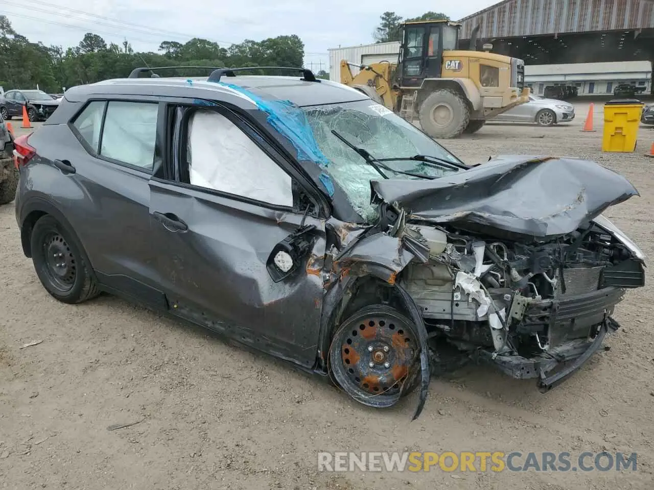 4 Photograph of a damaged car 3N1CP5CU7KL489087 NISSAN KICKS 2019