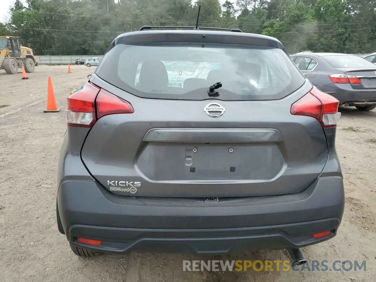 6 Photograph of a damaged car 3N1CP5CU7KL489087 NISSAN KICKS 2019