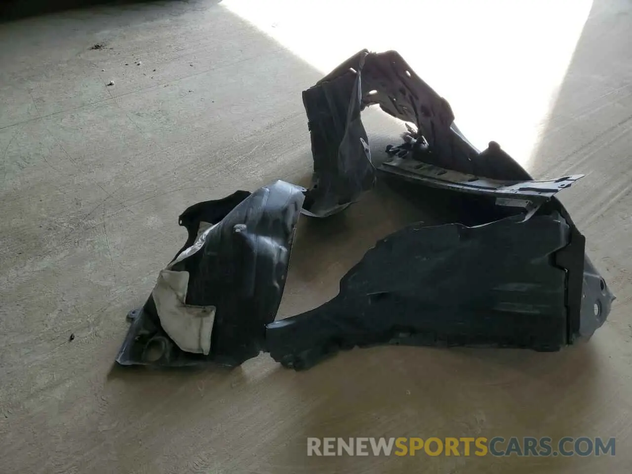 13 Photograph of a damaged car 3N1CP5CU7KL497352 NISSAN KICKS 2019