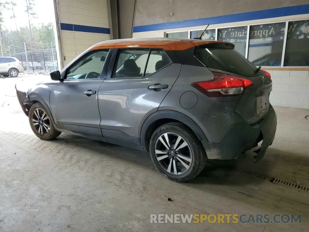 2 Photograph of a damaged car 3N1CP5CU7KL497352 NISSAN KICKS 2019