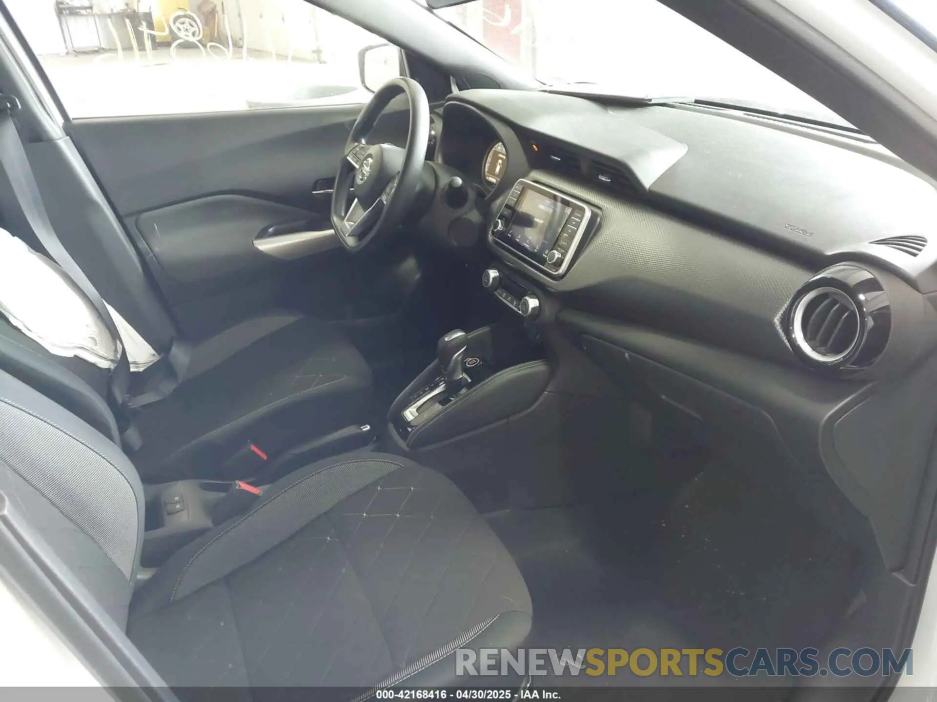 5 Photograph of a damaged car 3N1CP5CU7KL498307 NISSAN KICKS 2019