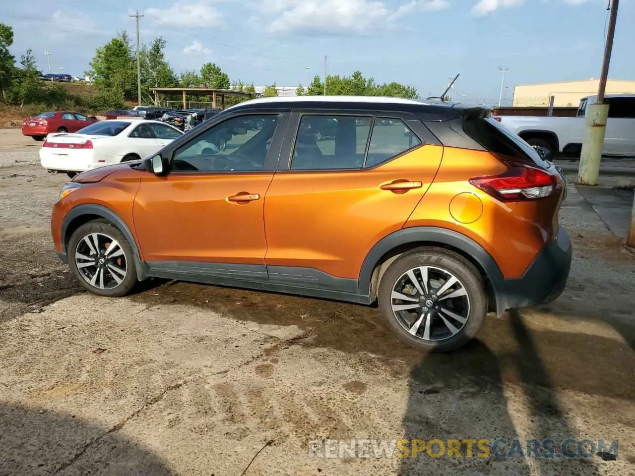 2 Photograph of a damaged car 3N1CP5CU7KL516627 NISSAN KICKS 2019