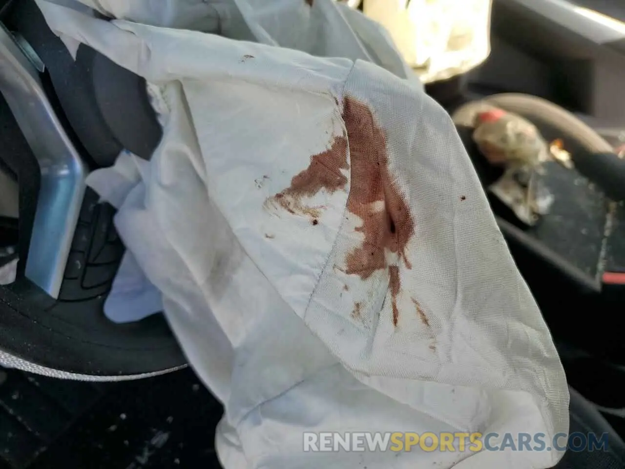 9 Photograph of a damaged car 3N1CP5CU7KL520337 NISSAN KICKS 2019