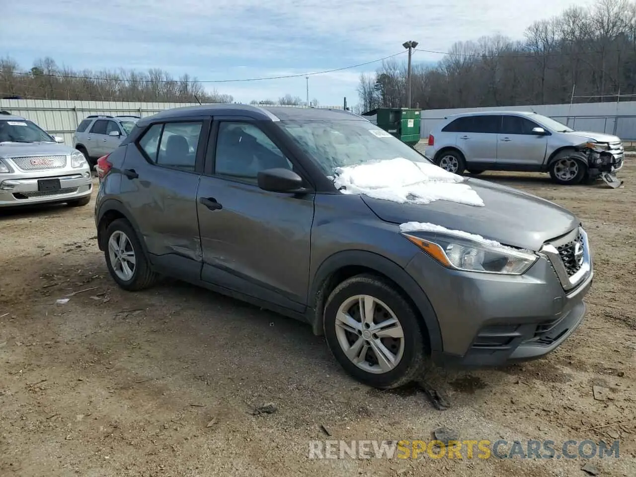 4 Photograph of a damaged car 3N1CP5CU7KL523125 NISSAN KICKS 2019