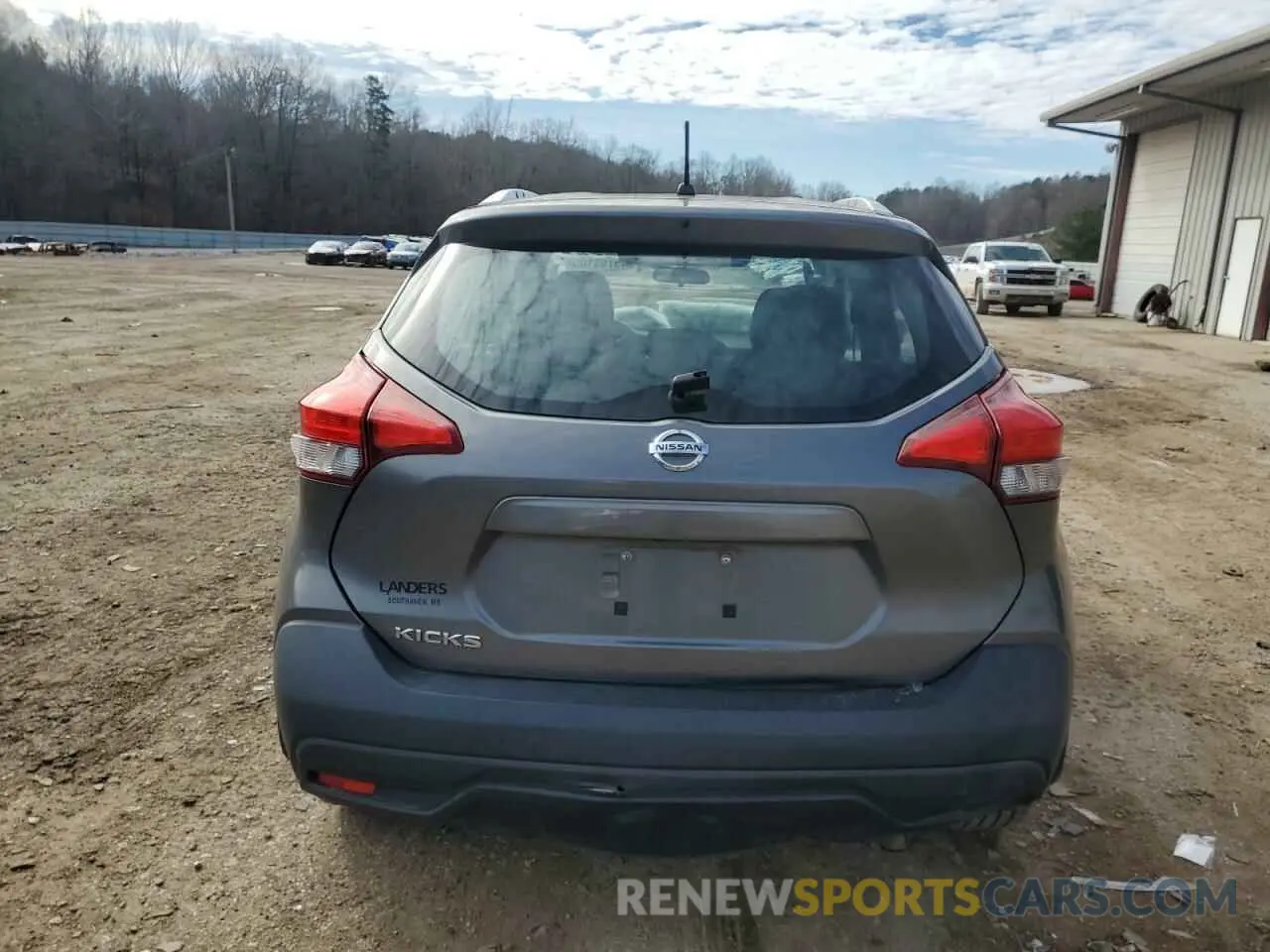 6 Photograph of a damaged car 3N1CP5CU7KL523125 NISSAN KICKS 2019