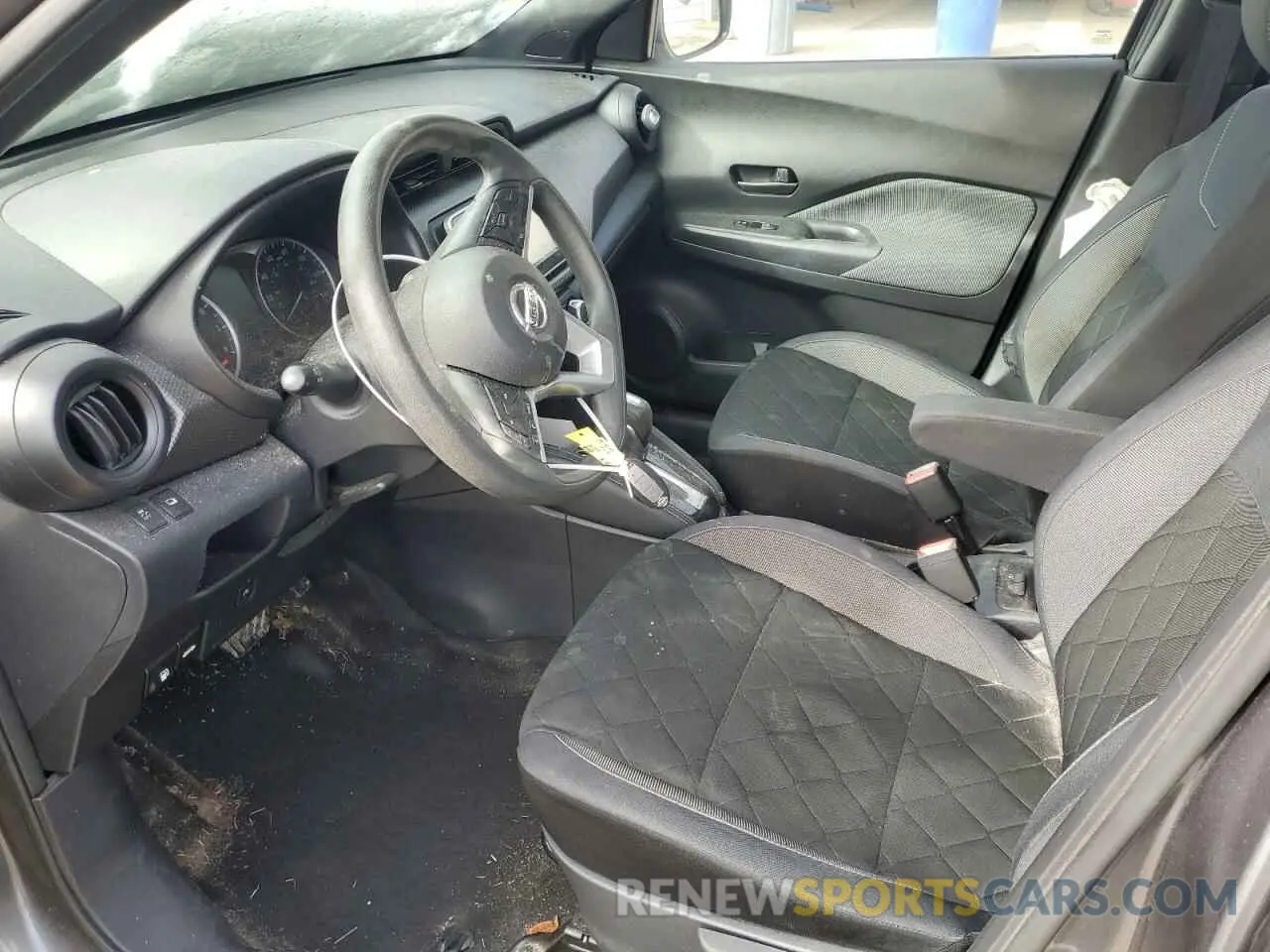 7 Photograph of a damaged car 3N1CP5CU7KL523125 NISSAN KICKS 2019
