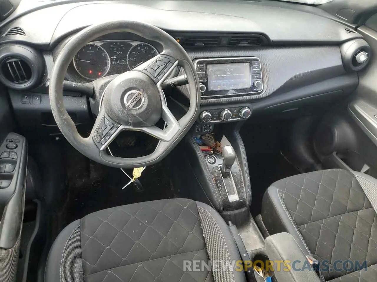 8 Photograph of a damaged car 3N1CP5CU7KL523125 NISSAN KICKS 2019