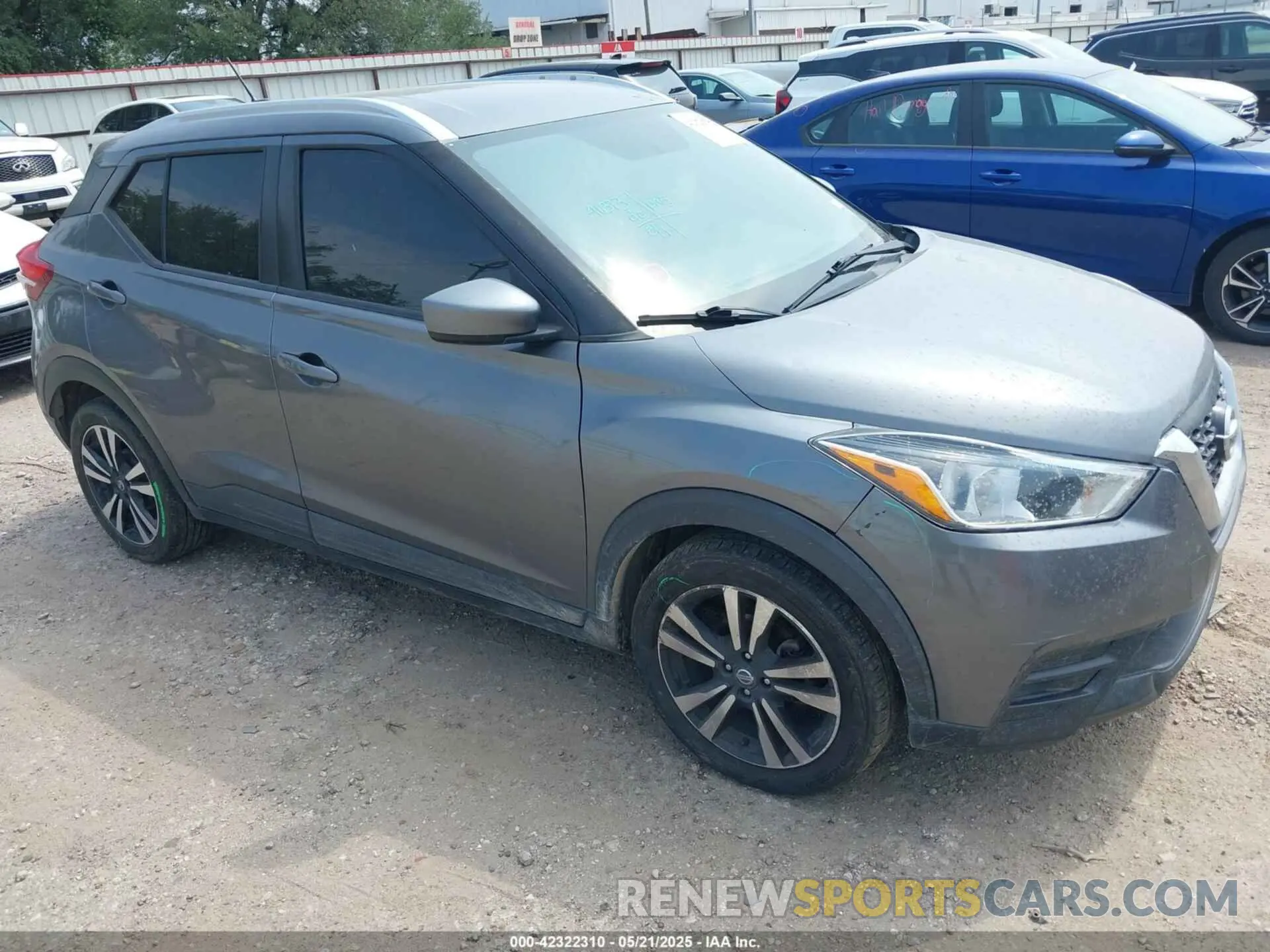 1 Photograph of a damaged car 3N1CP5CU7KL532455 NISSAN KICKS 2019