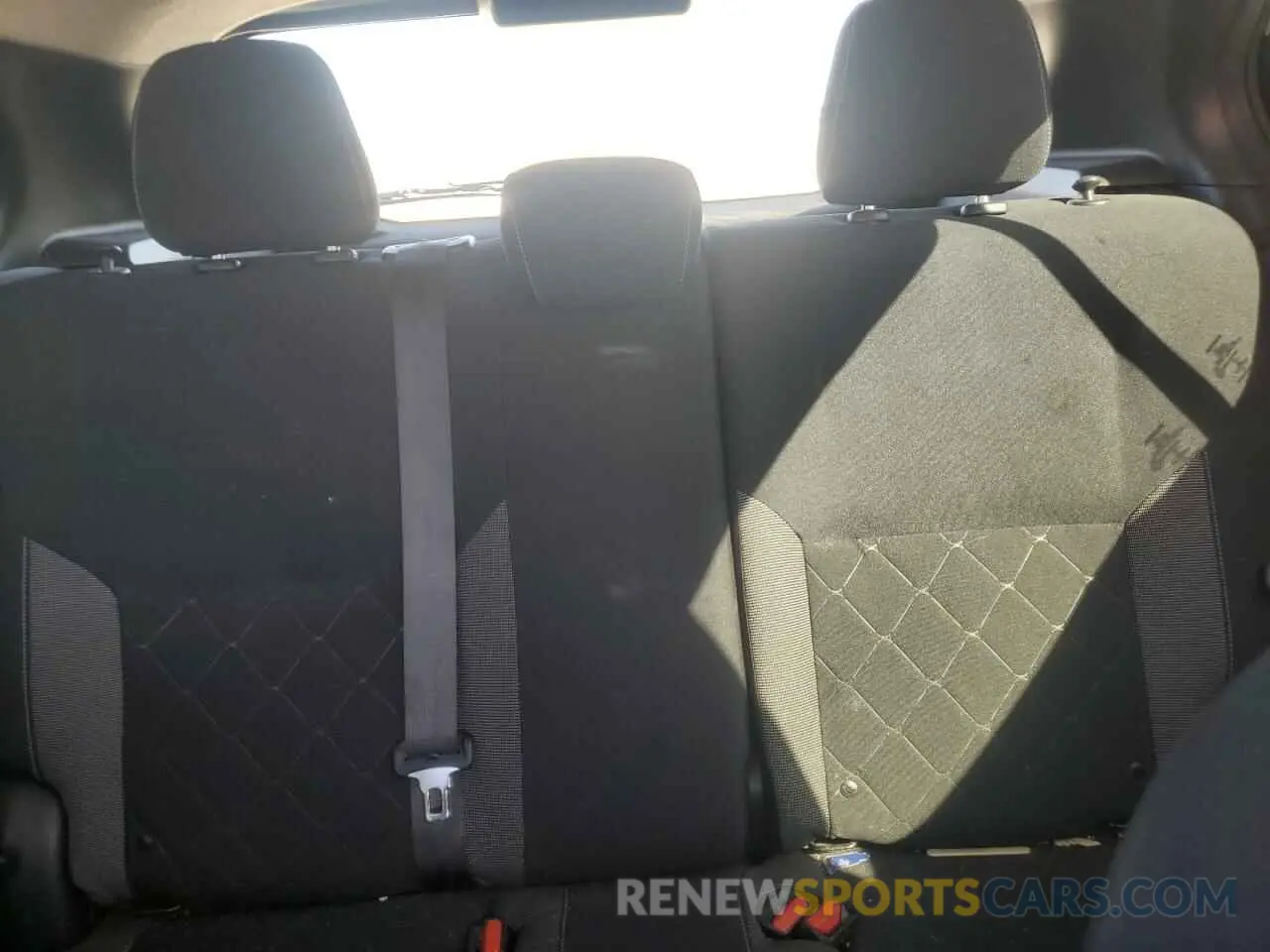 10 Photograph of a damaged car 3N1CP5CU7KL543908 NISSAN KICKS 2019