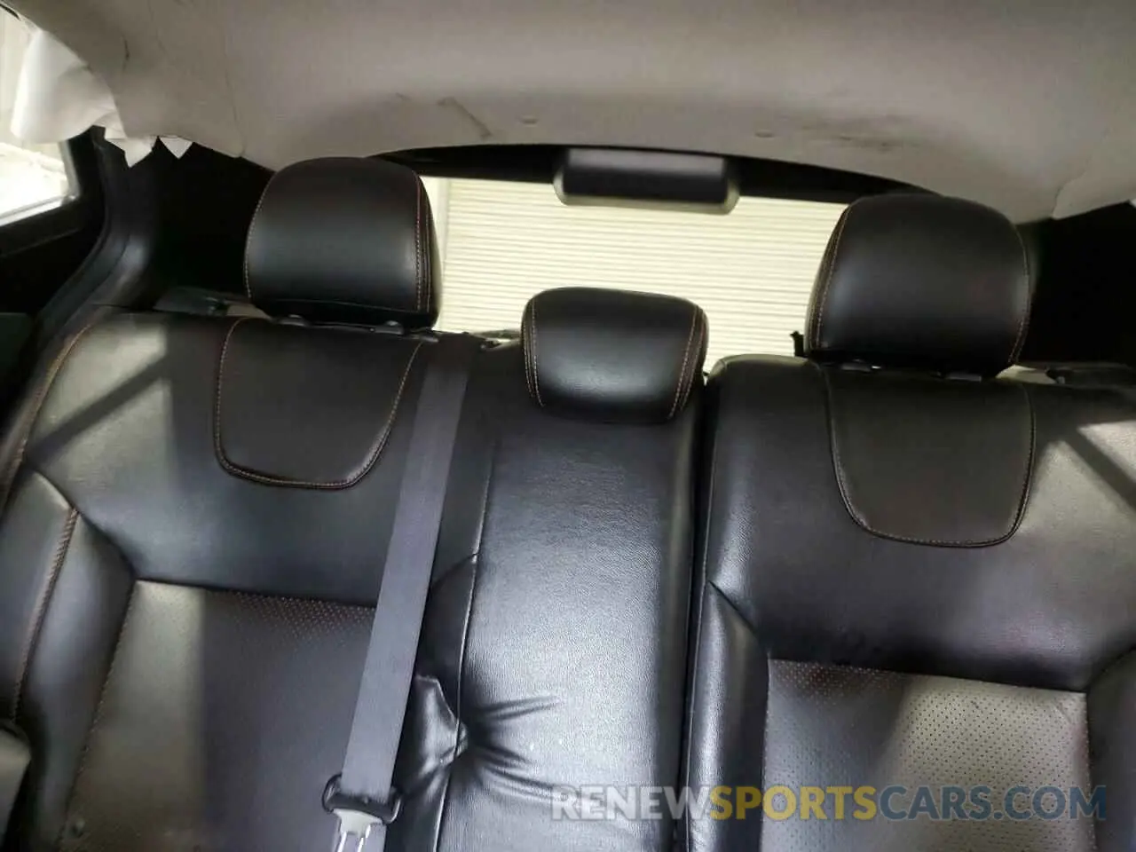 10 Photograph of a damaged car 3N1CP5CU7KL546372 NISSAN KICKS 2019