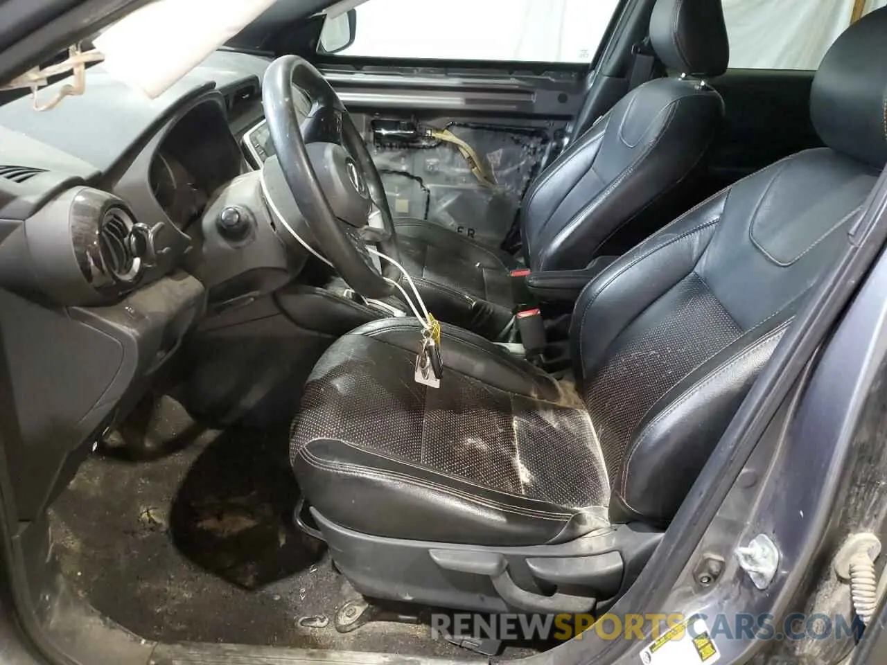 7 Photograph of a damaged car 3N1CP5CU7KL546372 NISSAN KICKS 2019