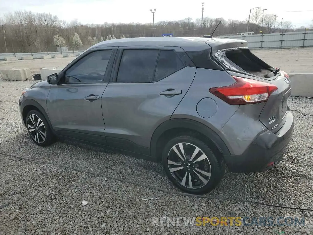 2 Photograph of a damaged car 3N1CP5CU7KL547165 NISSAN KICKS 2019