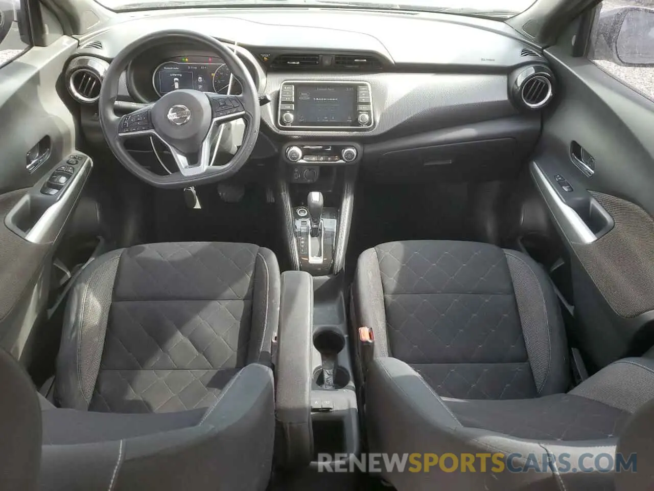 8 Photograph of a damaged car 3N1CP5CU7KL547165 NISSAN KICKS 2019