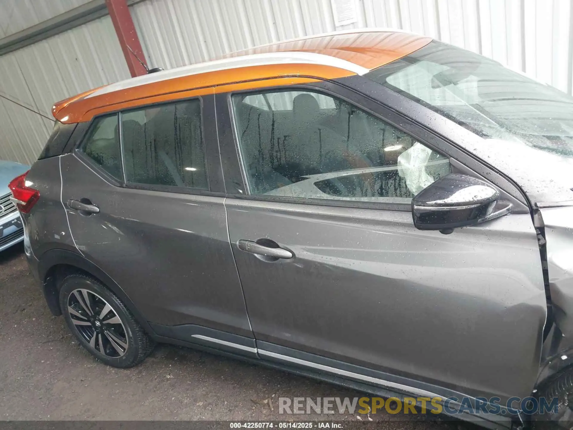 13 Photograph of a damaged car 3N1CP5CU7KL548543 NISSAN KICKS 2019