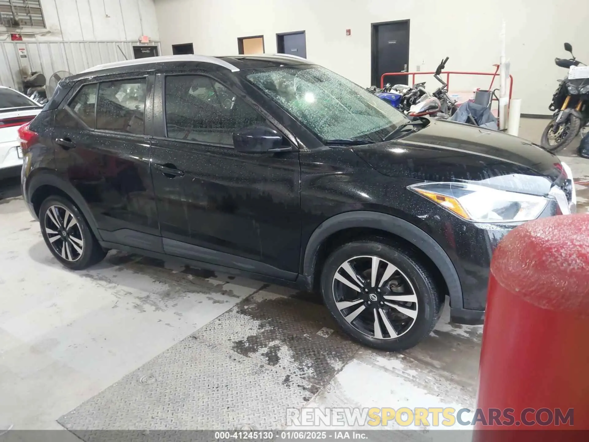 1 Photograph of a damaged car 3N1CP5CU7KL550163 NISSAN KICKS 2019