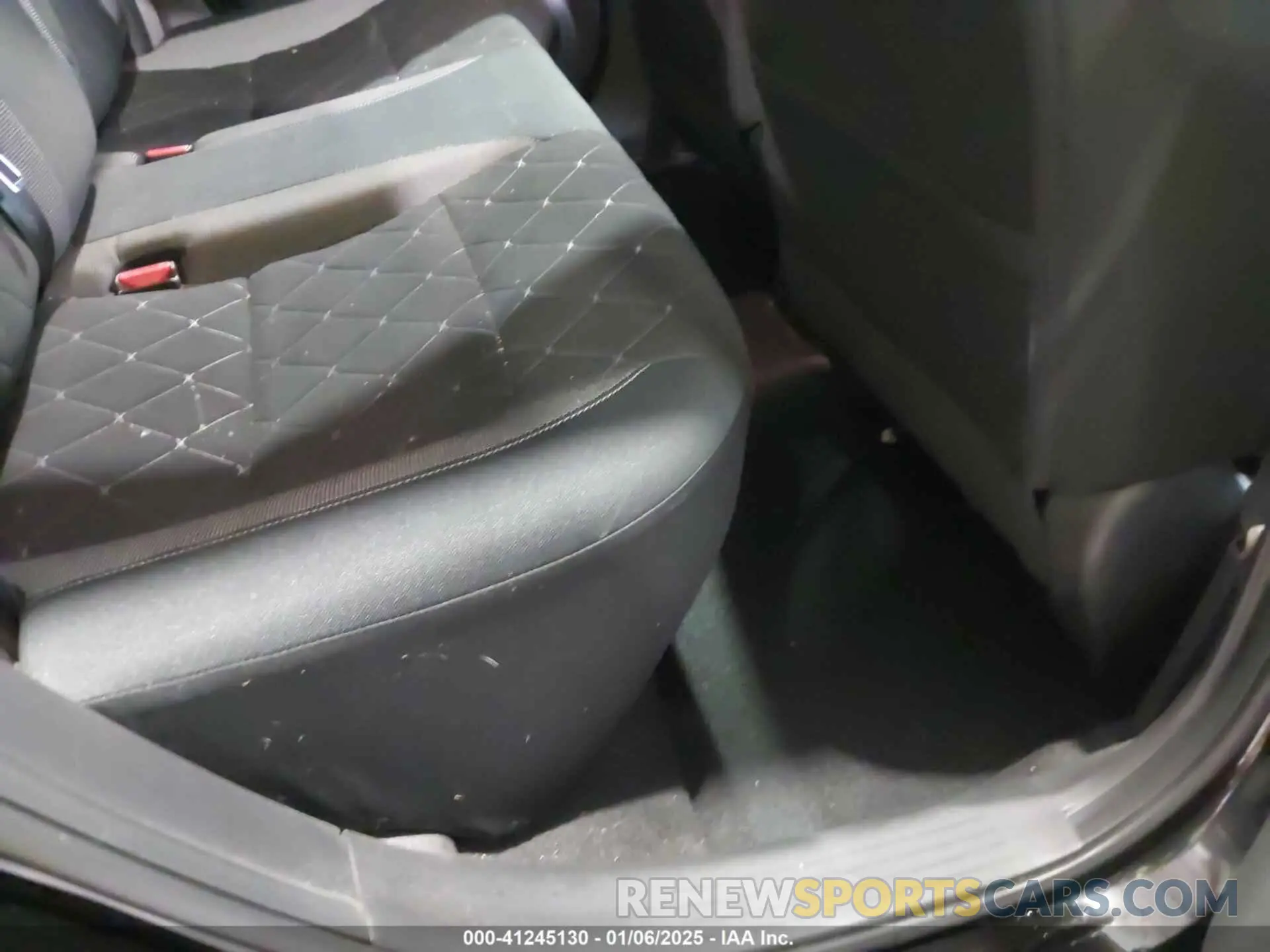 8 Photograph of a damaged car 3N1CP5CU7KL550163 NISSAN KICKS 2019