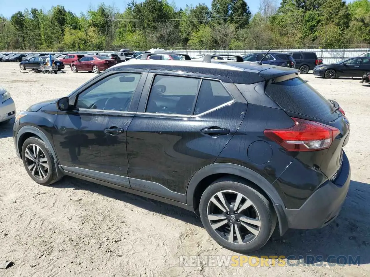 2 Photograph of a damaged car 3N1CP5CU7KL554813 NISSAN KICKS 2019