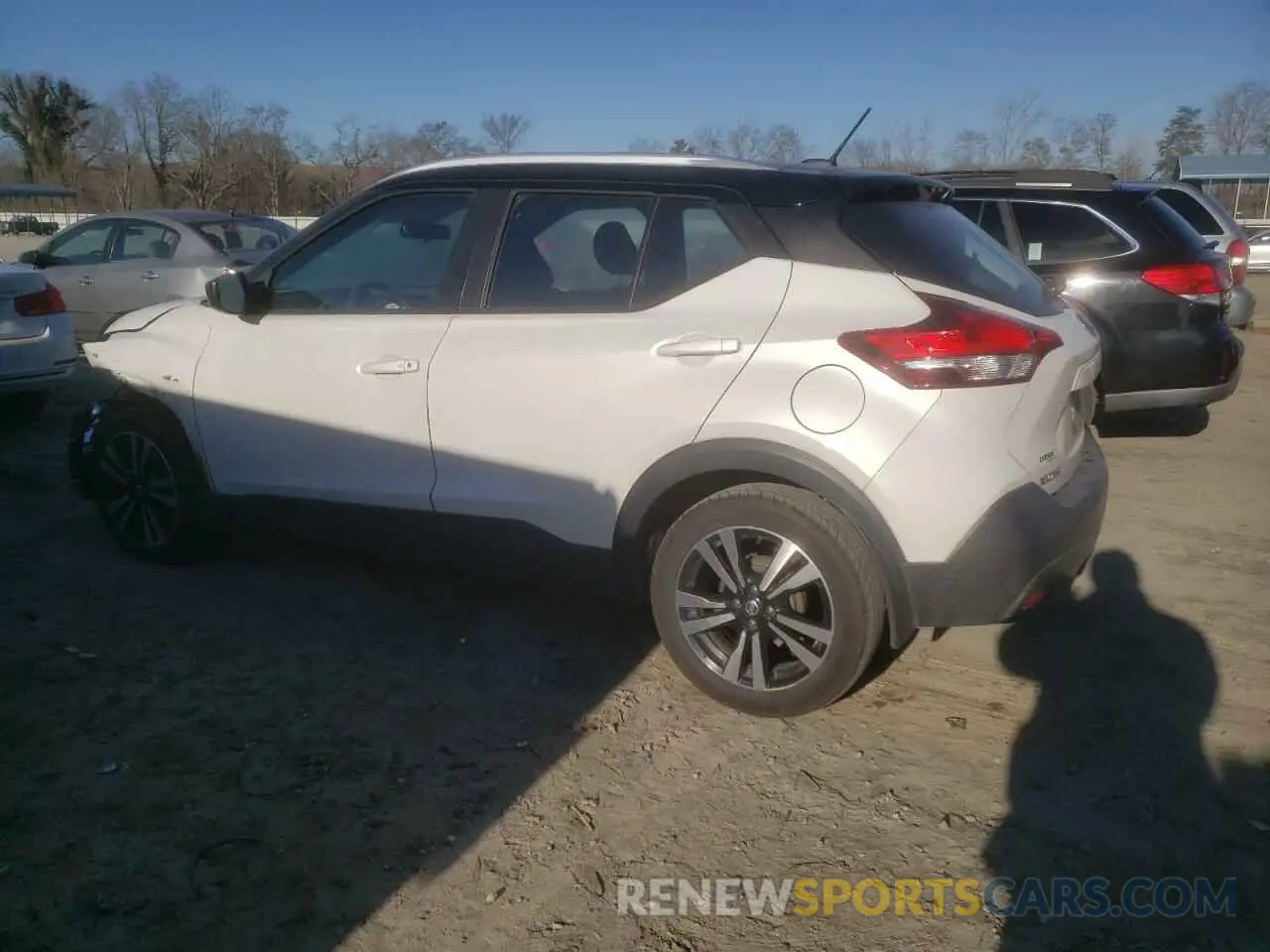 2 Photograph of a damaged car 3N1CP5CU7KL563916 NISSAN KICKS 2019