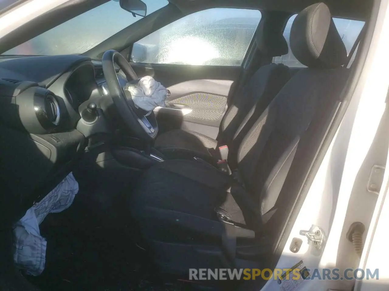 7 Photograph of a damaged car 3N1CP5CU7KL563916 NISSAN KICKS 2019