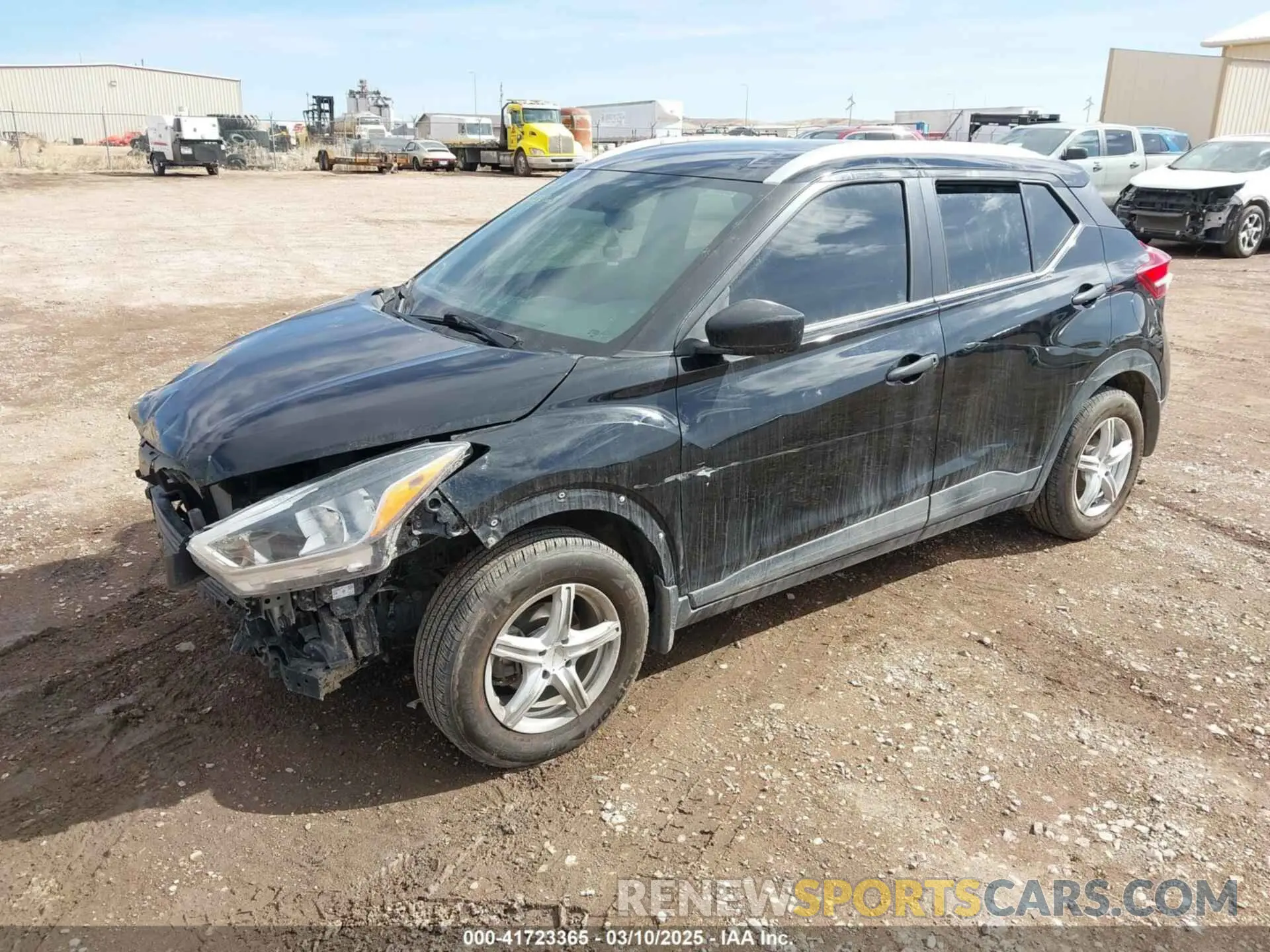 2 Photograph of a damaged car 3N1CP5CU7KL564239 NISSAN KICKS 2019