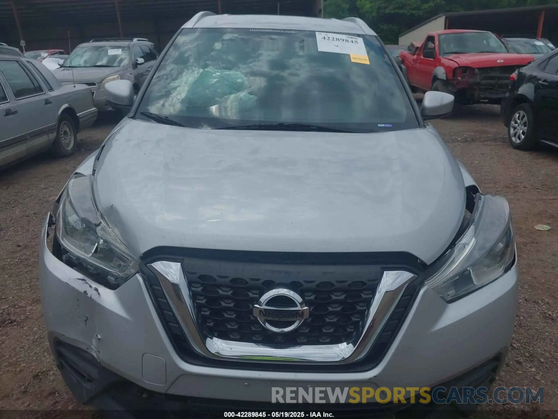 6 Photograph of a damaged car 3N1CP5CU7KL564886 NISSAN KICKS 2019