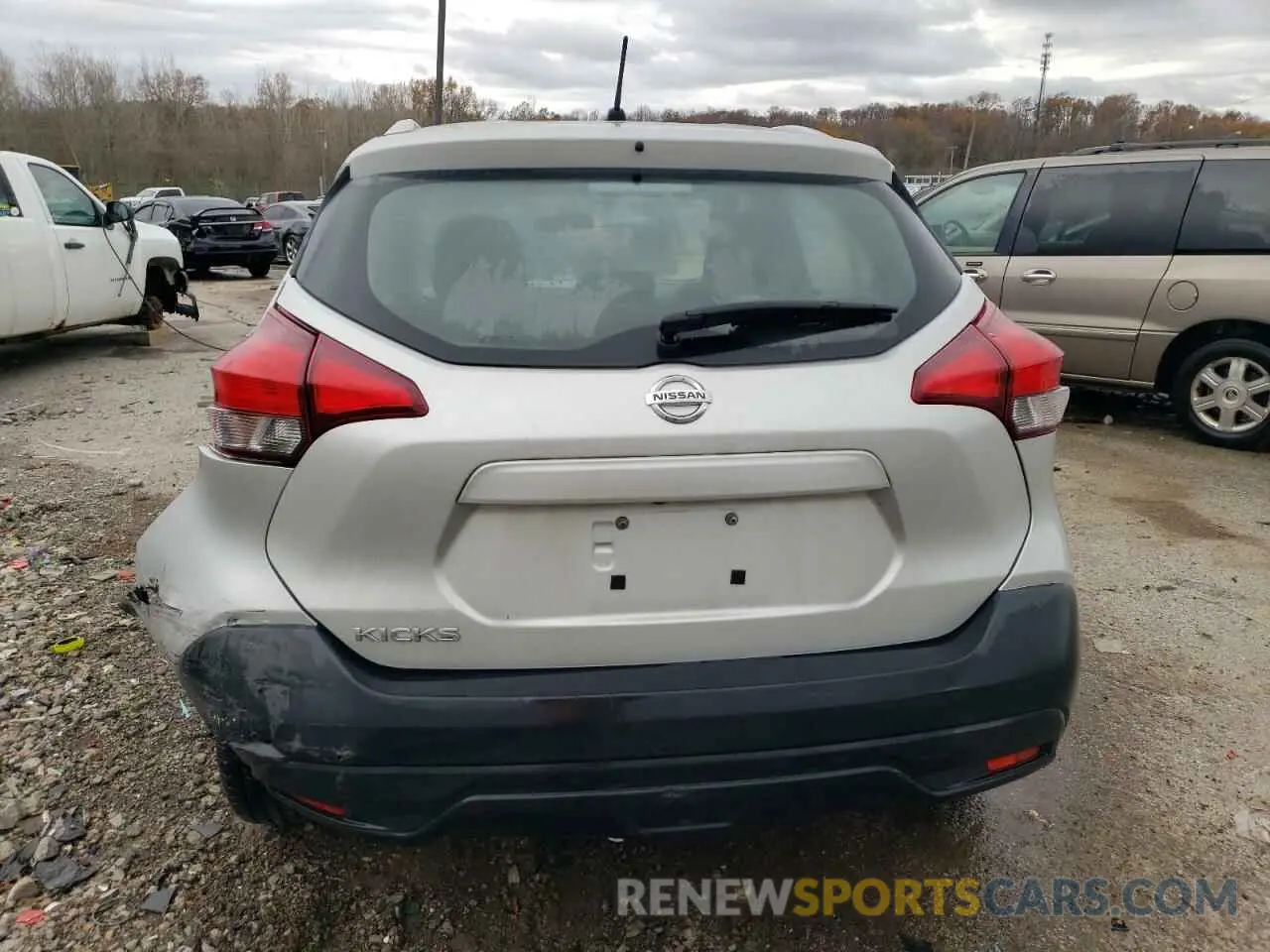 6 Photograph of a damaged car 3N1CP5CU8KL471004 NISSAN KICKS 2019