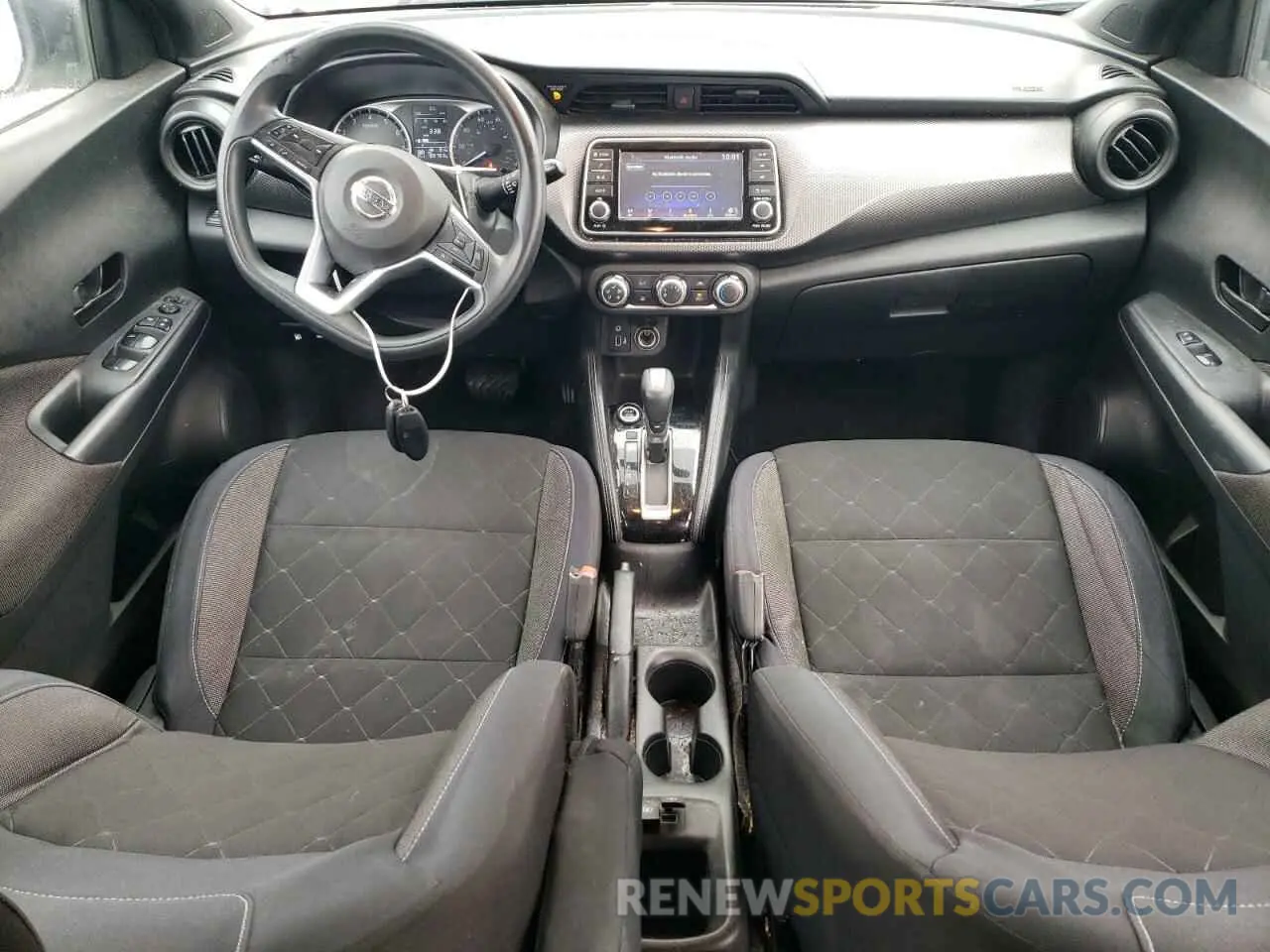 8 Photograph of a damaged car 3N1CP5CU8KL471004 NISSAN KICKS 2019