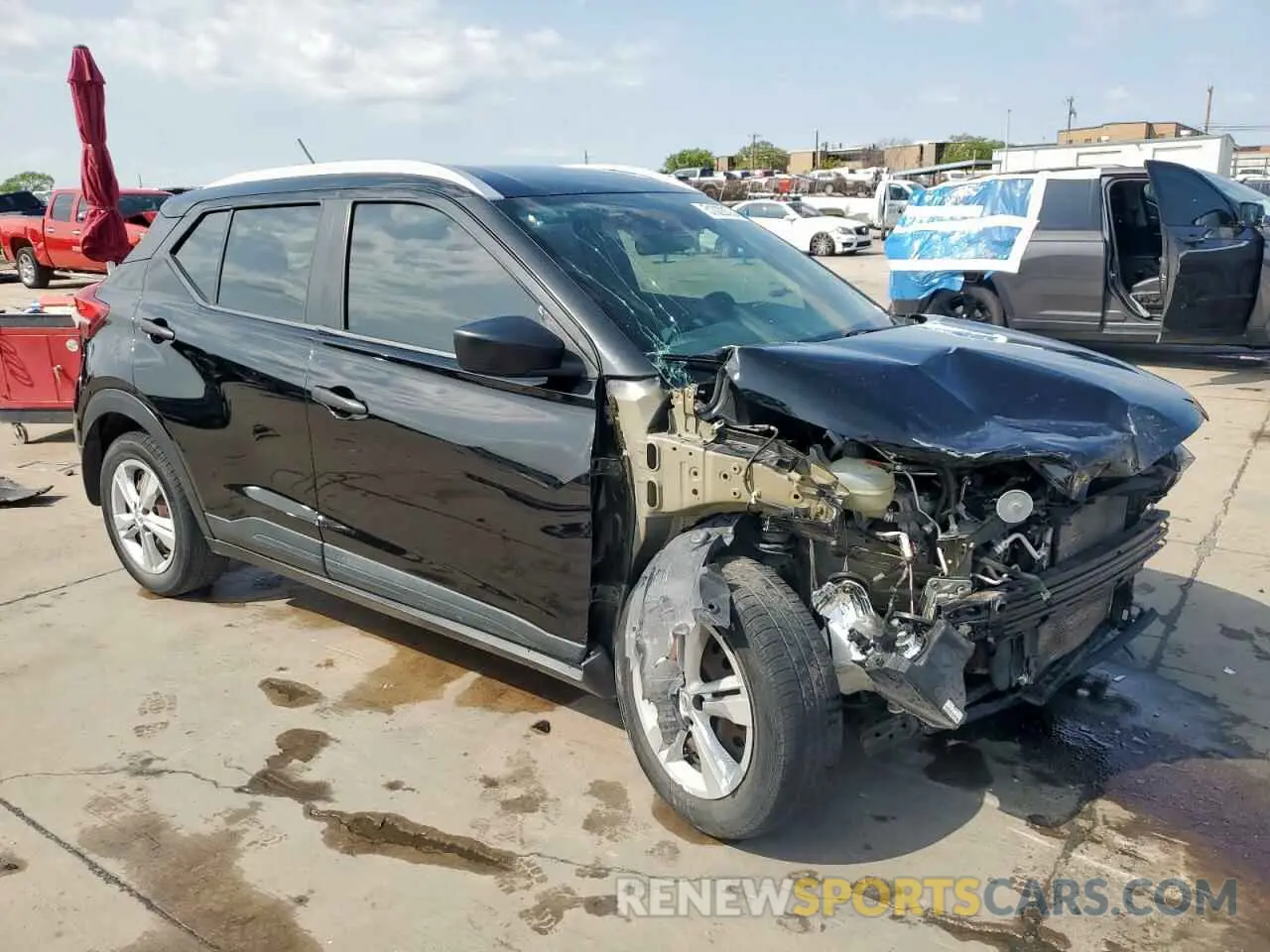 4 Photograph of a damaged car 3N1CP5CU8KL480009 NISSAN KICKS 2019