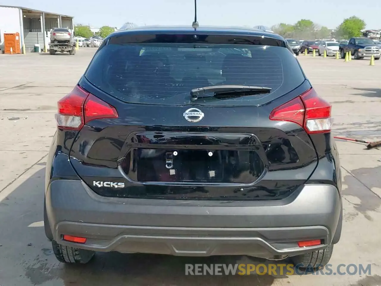 6 Photograph of a damaged car 3N1CP5CU8KL480009 NISSAN KICKS 2019