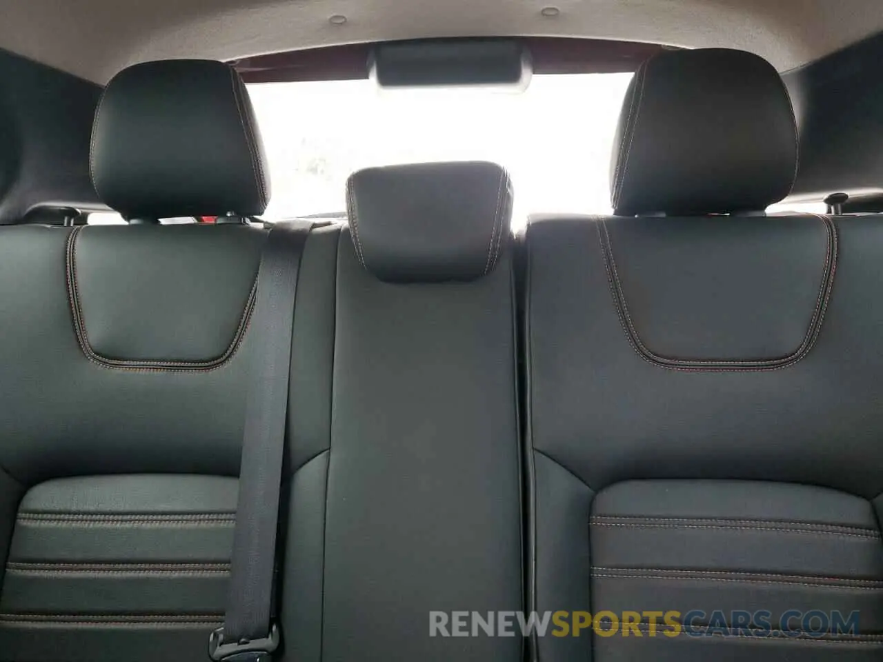 10 Photograph of a damaged car 3N1CP5CU8KL482701 NISSAN KICKS 2019