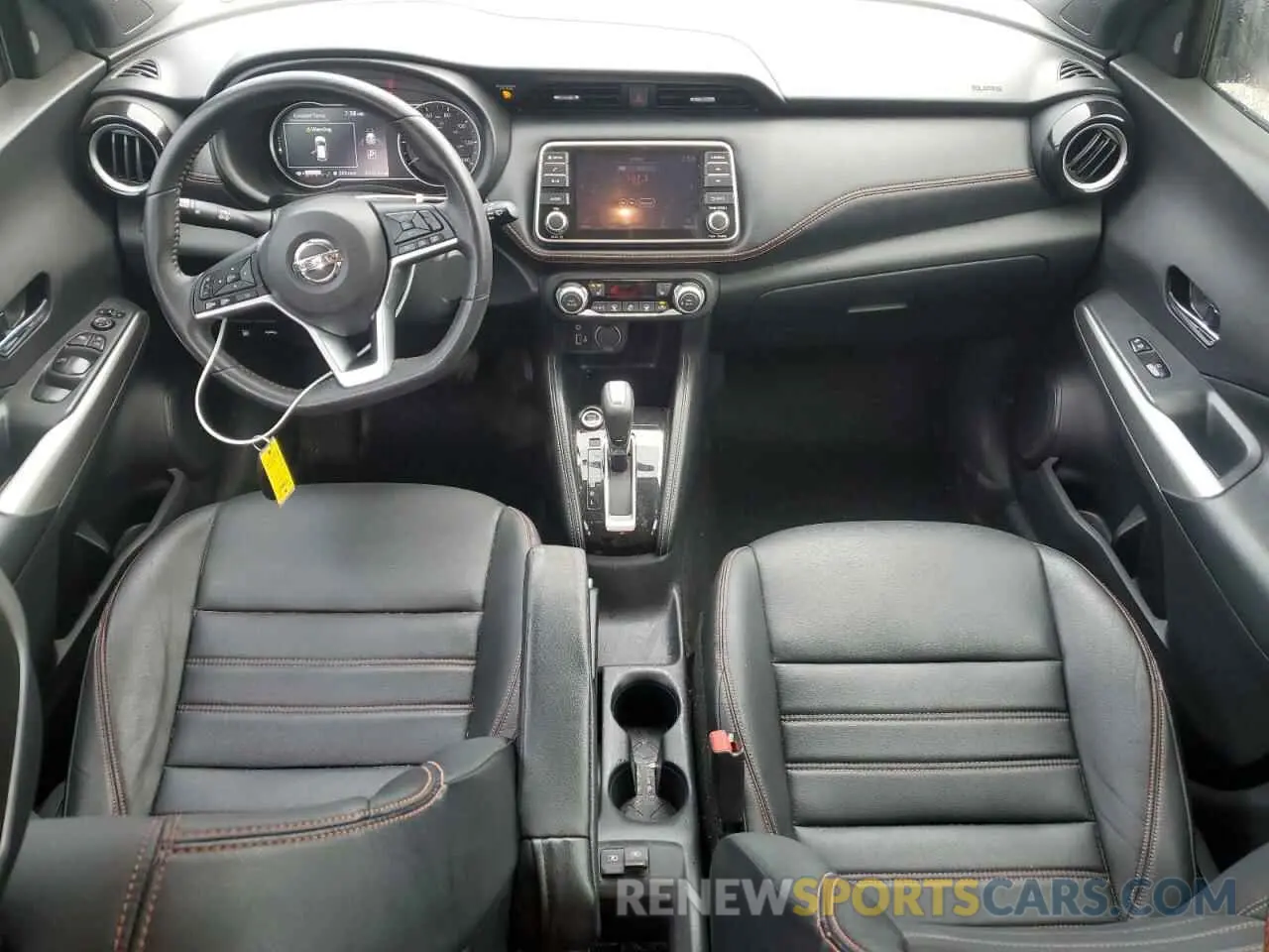 8 Photograph of a damaged car 3N1CP5CU8KL482701 NISSAN KICKS 2019