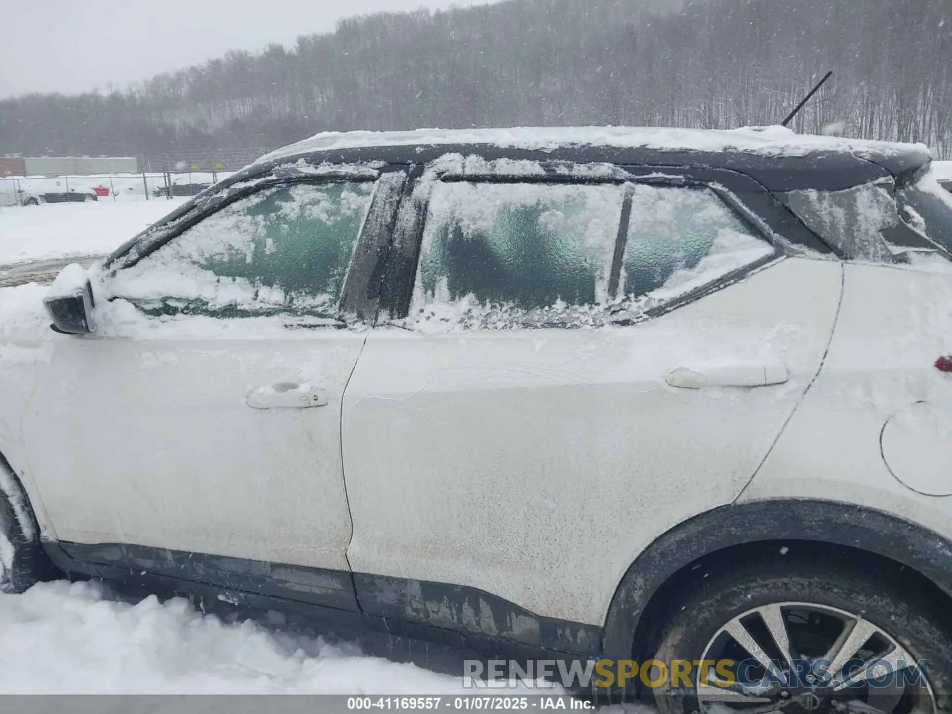14 Photograph of a damaged car 3N1CP5CU8KL506883 NISSAN KICKS 2019