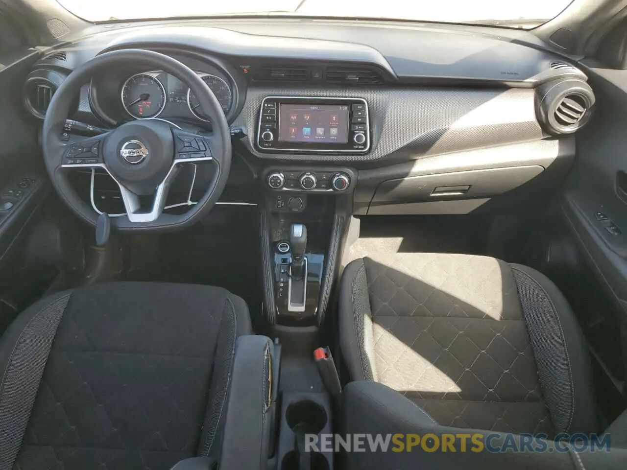 8 Photograph of a damaged car 3N1CP5CU8KL510710 NISSAN KICKS 2019