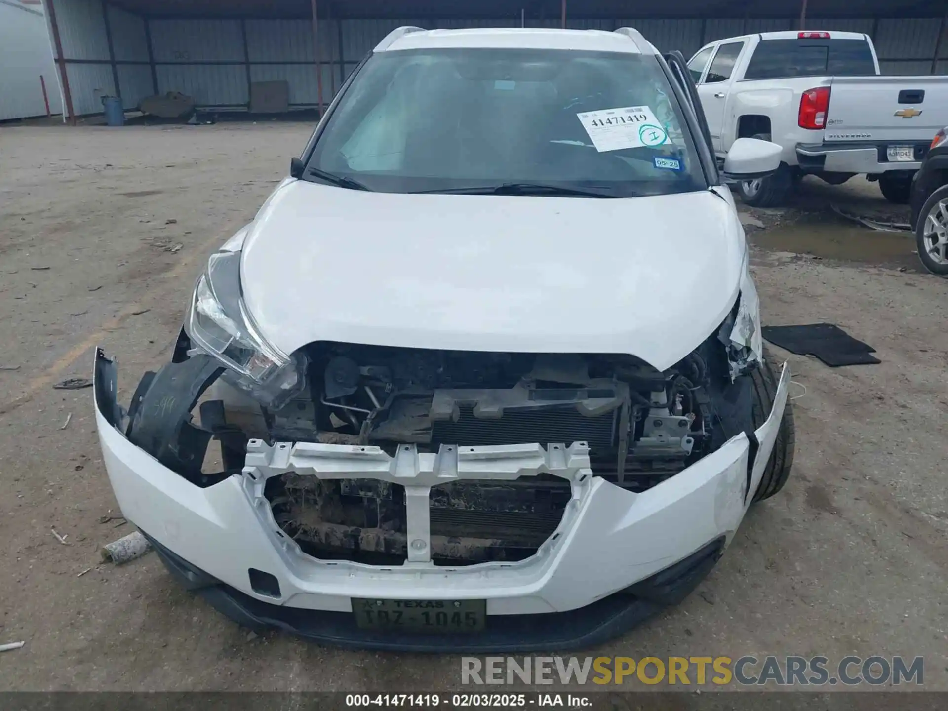 12 Photograph of a damaged car 3N1CP5CU8KL527958 NISSAN KICKS 2019