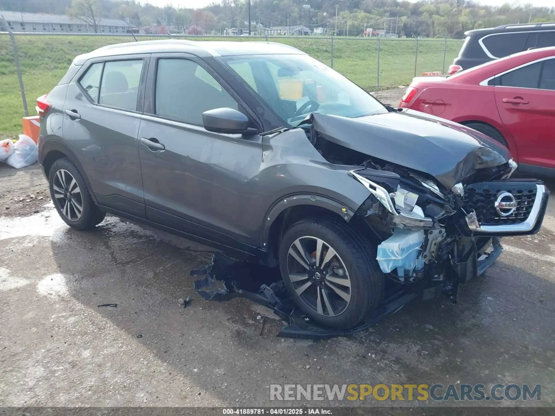 1 Photograph of a damaged car 3N1CP5CU8KL542721 NISSAN KICKS 2019