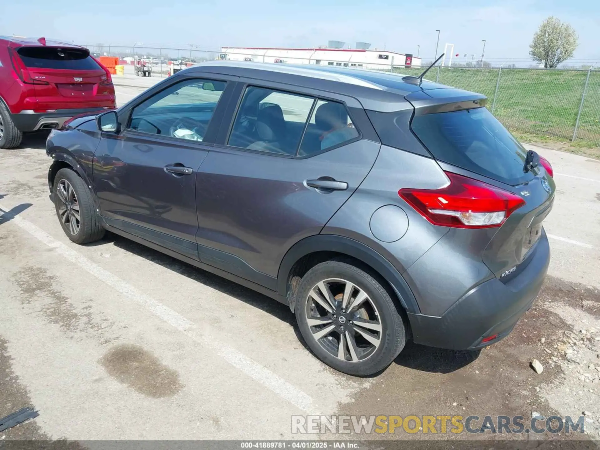 3 Photograph of a damaged car 3N1CP5CU8KL542721 NISSAN KICKS 2019
