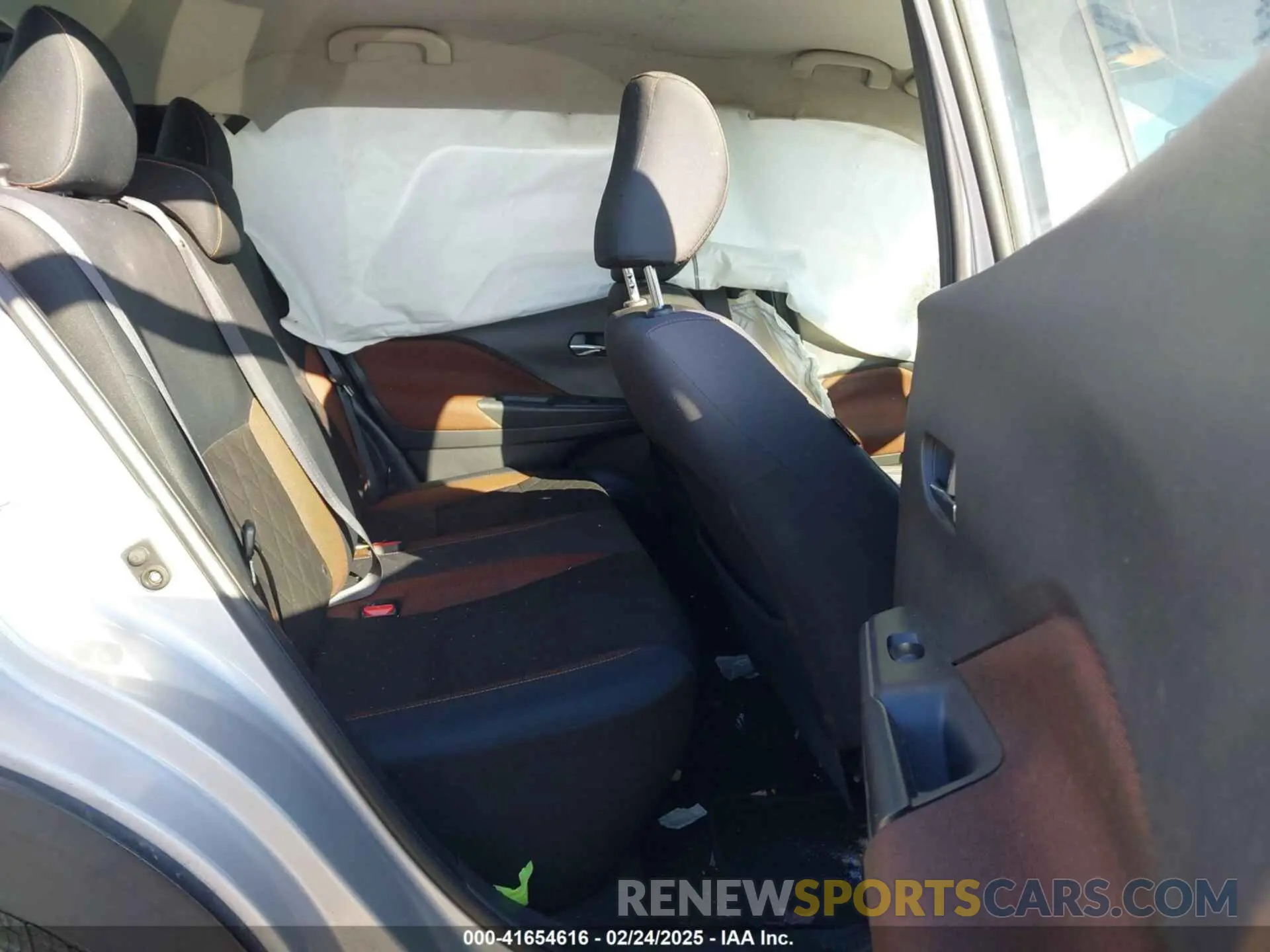 8 Photograph of a damaged car 3N1CP5CU8KL544677 NISSAN KICKS 2019