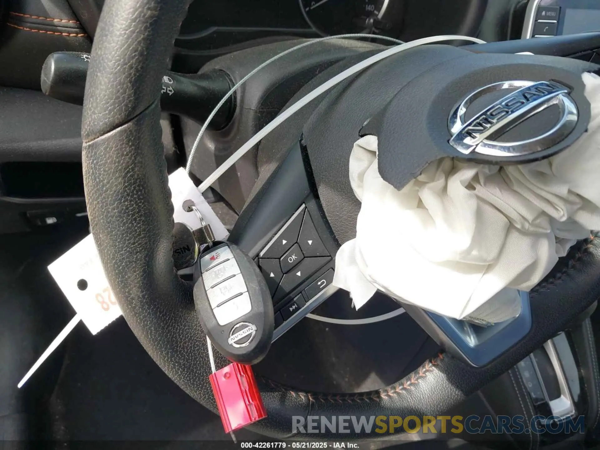 11 Photograph of a damaged car 3N1CP5CU8KL548972 NISSAN KICKS 2019