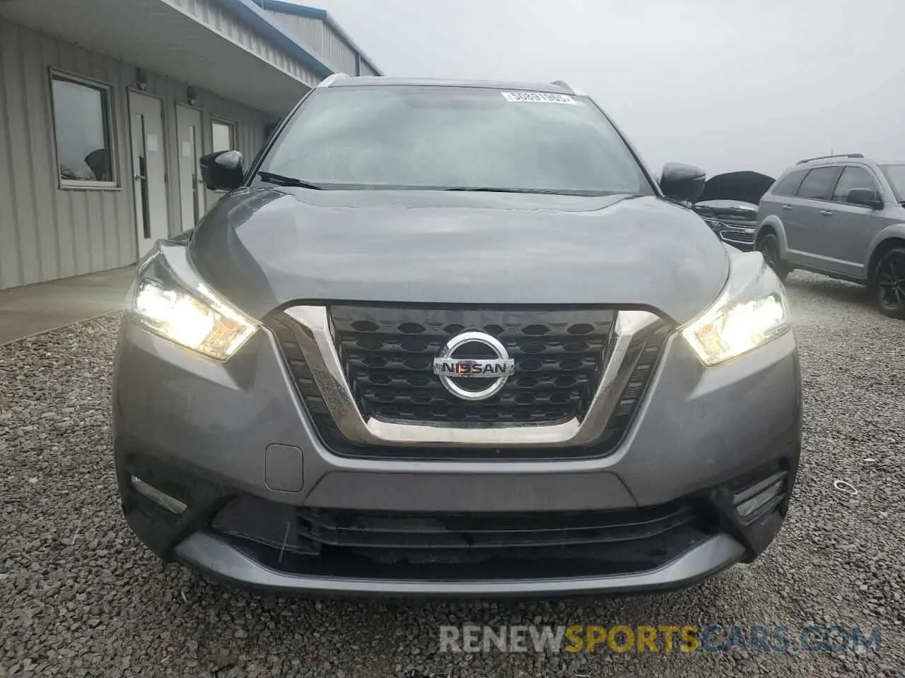 5 Photograph of a damaged car 3N1CP5CU8KL556523 NISSAN KICKS 2019